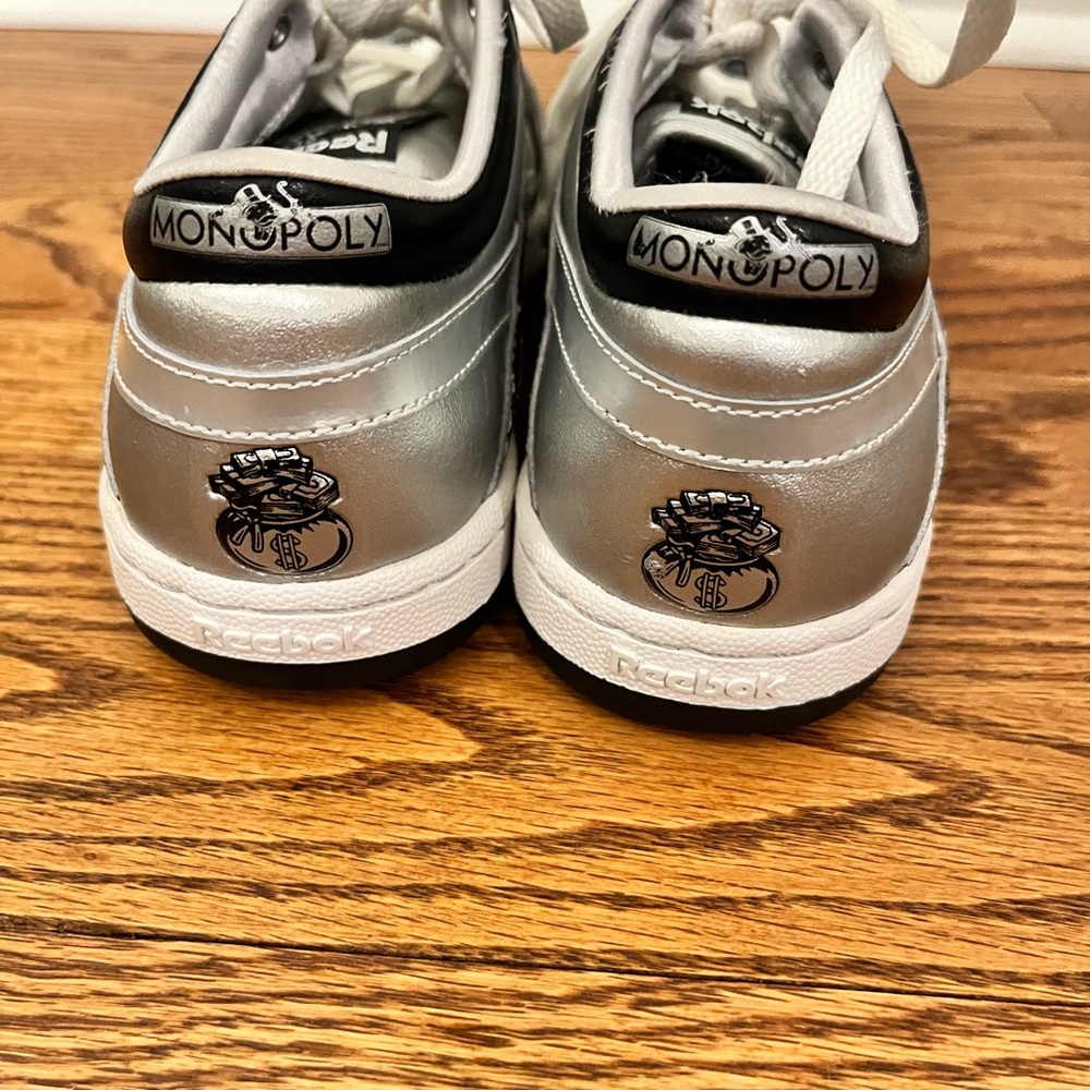 Collectible 2008 Reebok Classic Hasbro Monopoly Collection Womens Size 7 - Picture 6 of 15